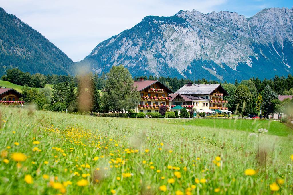 Landhotel Haeuserl Im Wald Грёбминг Экстерьер фото